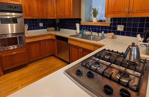 Observation Hill Condo | Mesaba View | Downtown with Gorgeous Lake Views