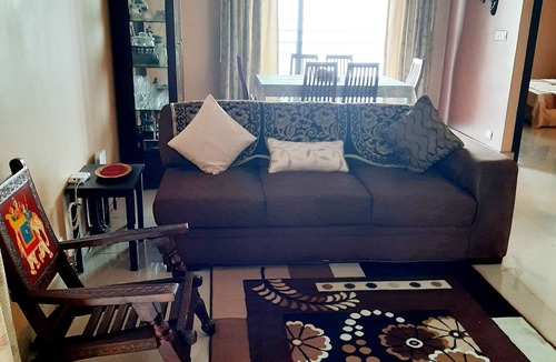 Jadavpur Apartment | Mesmerising view.shared accomodation