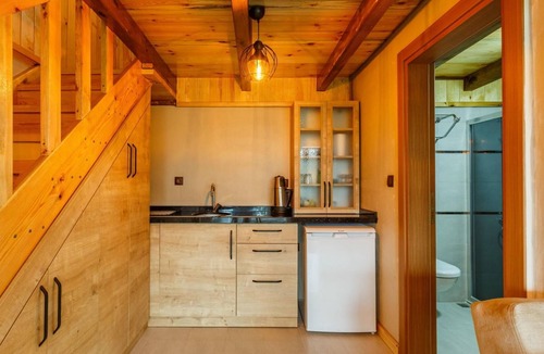 Sile Apartment | Mesmerizing Tiny House On Riverside in Agva