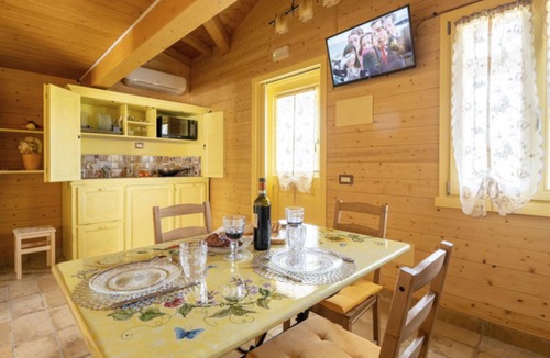 San Brizio House | 'Messis la gialla' by Interhome