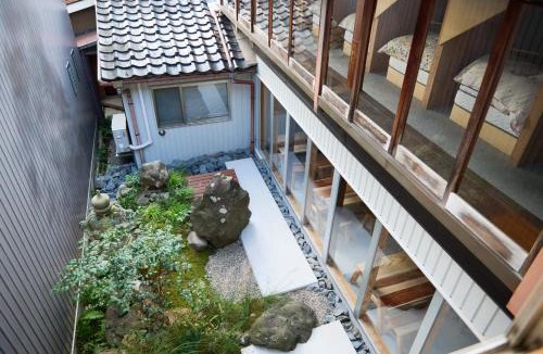 Kamiichi House | metate