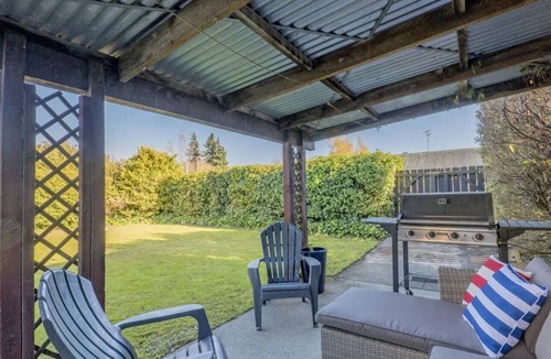 Methven House | Methven MtHutt/Opuke big house-private,fenced,5 min walk to centre, pet-friendly