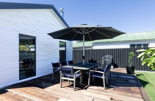 Methven House | Methven Ski Chalet - Modern Comfort, Mountain Charm