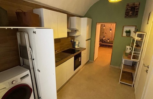 Bagnoli Apartment | Metro Hause