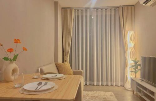 Sai Ma Apartment | Metro luxe riverfront resort style condo