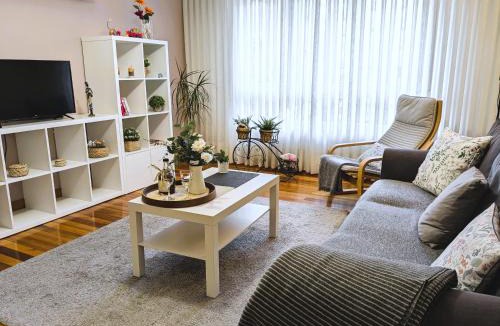 Portugalete Apartment | Metro y Confort 3 Hab con Valoración Excelente en Portugalete