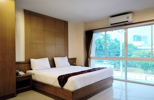 Ramkhamhaeng Hotel | MetroPoint Bangkok