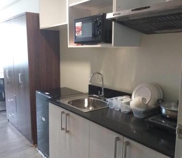 Quiapo Bed & Breakfast | MetroStay Studio Legarda