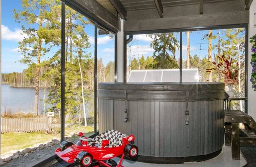 Keuruu House | Metsäpirtti by Interhome