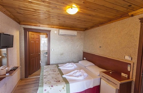 Akyaka City Center Hotel | Mevsim Otel