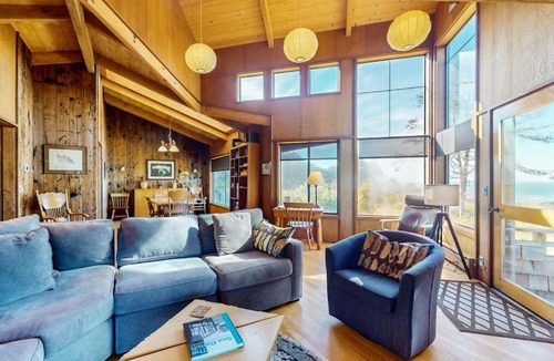 Sea Ranch House | Meyer Getaway