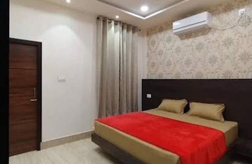 Hoshiarpur Hotel | MI Rooms
