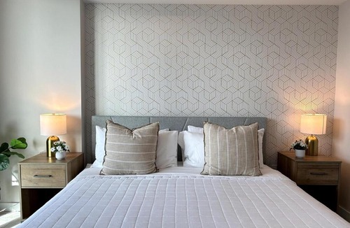 Northeast Miami Apartment | Miami design district, view of the bay - city