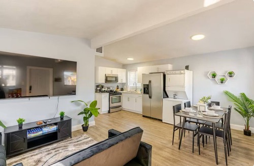 Liberty City House | Miami home very central, close to Wynwood/downtown/Little Havana/coconut grove