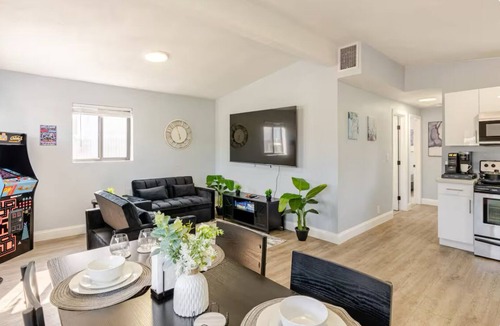 Liberty City House | Miami home very central, close to Wynwood/downtown/Little Havana/coconut grove