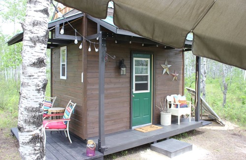 Gimli Cabin | Micro-cabin nestled in secluded forest