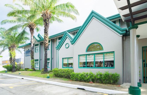 Cabanatuan Hotel | Microtel by Wyndham Cabanatuan