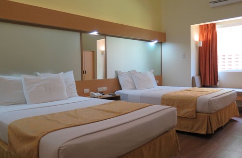 Davao Hotel | Microtel by Wyndham Davao