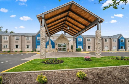 Lexington Hotel | Microtel Inn by Wyndham Lexington