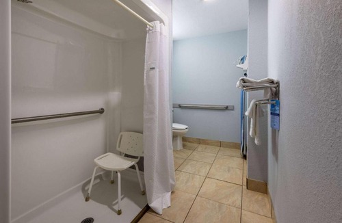 Duncan Hotel | Microtel Inn by Wyndham Spartanburg Duncan