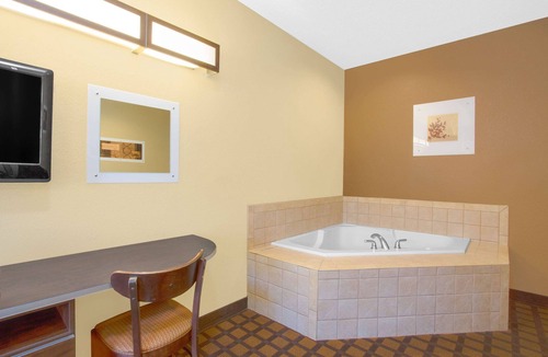 Harrisonburg Hotel | Microtel Inn & Suites by Wyndham Harrisonburg