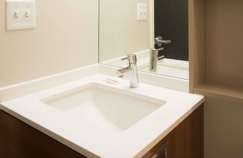 Ridley Park Hotel | Microtel Inn & Suites By Wyndham Philadelphia Airport Ridley