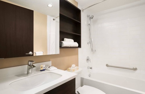 Blackfalds Hotel | Microtel Inn & Suites by Wyndham Blackfalds Red Deer North