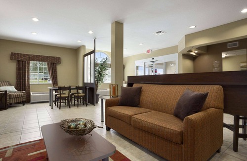 Carrollton Hotel | Microtel Inn & Suites by Wyndham Carrollton
