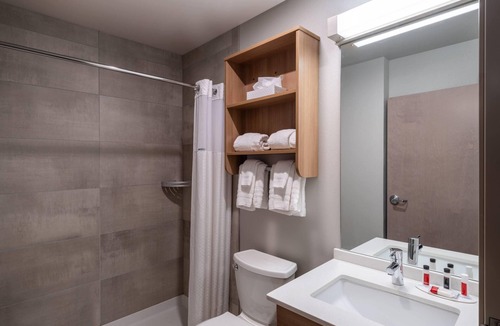 Georgetown Hotel | Microtel Inn & Suites by Wyndham Georgetown Lake