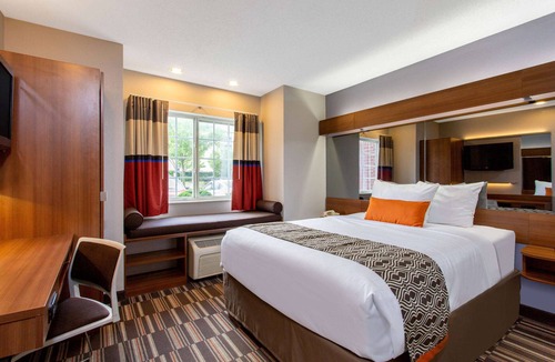 Eastwick Hotel | Microtel Inn & Suites by Wyndham Philadelphia Airport
