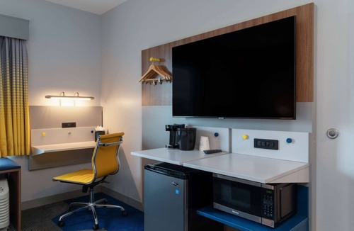 Old Town Winchester Hotel | Microtel Inn & Suites by Wyndham Winchester
