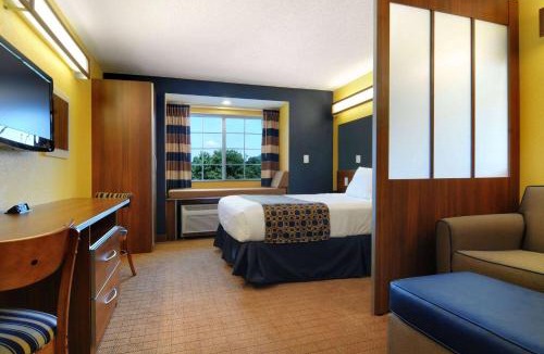 Columbus Hotel | Microtel Inn & Suites by Wyndham Columbus Near Fort Benning