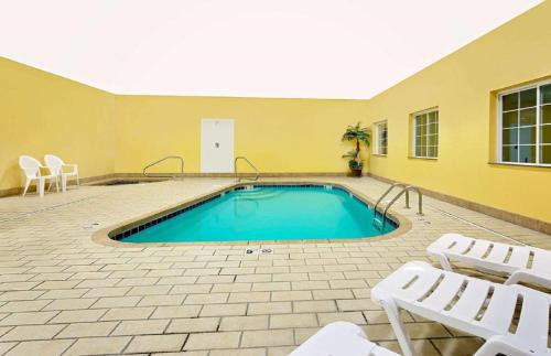 Princeton Hotel | Microtel Inn & Suites by Wyndham Princeton
