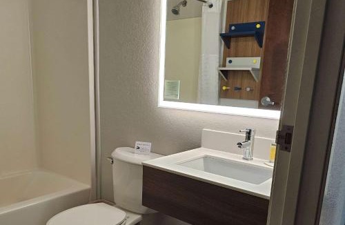 Bushnell Hotel | Microtel Inn & Suites by Wyndham Bushnell