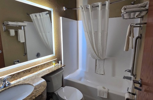 Cotulla Hotel | Microtel Inn & Suites by Wyndham Cotulla