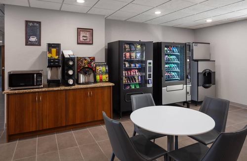 Kearney Hotel | Microtel Inn & Suites by Wyndham Kearney