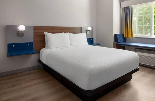 Kearney Hotel | Microtel Inn & Suites by Wyndham Kearney
