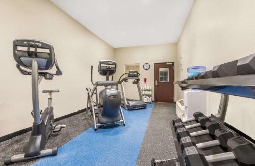Perry Hotel | Microtel Inn & Suites by Wyndham Perry
