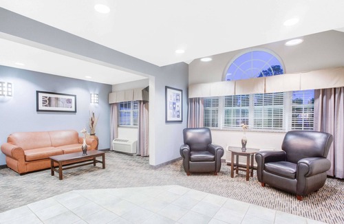 Bath Hotel | Microtel Inn & Suites by Wyndham Bath