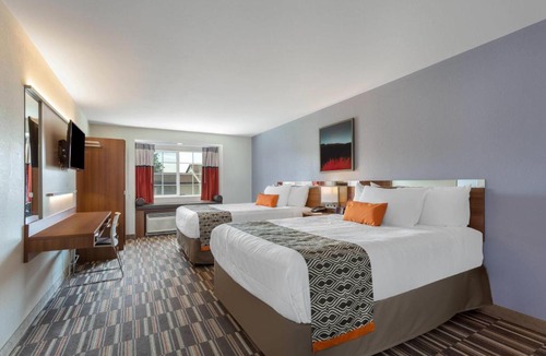 Niagara Falls Hotel | Microtel Inn & Suites by Wyndham Niagara Falls