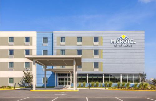 Rehoboth Beach Hotel | Microtel Inn & Suites by Wyndham Rehoboth Beach