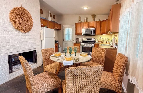 Chula Vista House | Mid-Century Boho Casita - 3BR 2BA Spacious yard