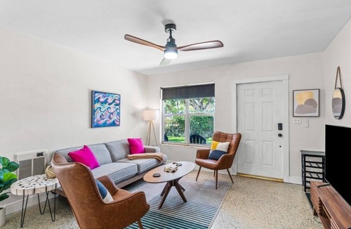 Riviera Beach House | ￼Mid Century Modern Intracoastal Beach House