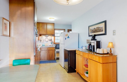 Papillion House | Mid-Century Modern Hidden Gem