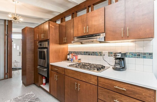 Cedar Rapids House | Mid-Century Style & Class In Quiet NE Location
