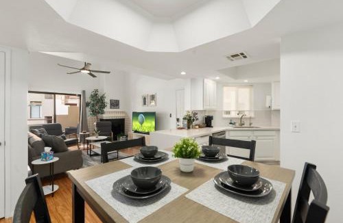 Paradise Valley Village Apartment | Mid-Century, Two-story with private Balconies & Pool view