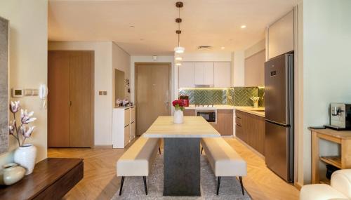 Dubai Apartment | Mid-floor Designer 1BR Dubai Creek Harbour