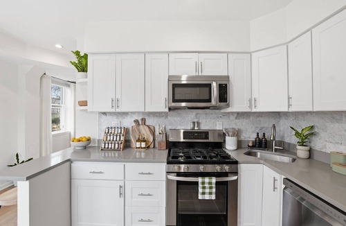 Hill East House | Mid-Term Capitol Hill home available. Interns! Nurses! Available for 31-180 days