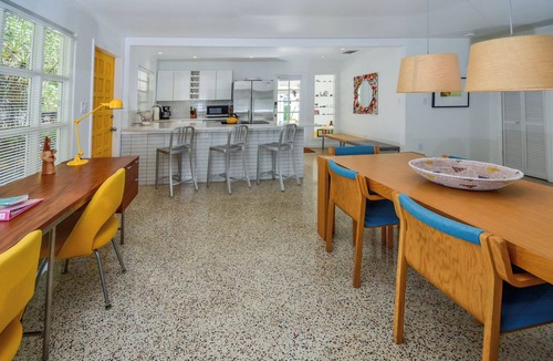 Arlington Park House | Midcentury Modern 3 BR - With Pool in Sarasota, Close to Beaches! # VR25-00134