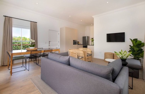 Stellenbosch Central Apartment | Middedorp Villa and Apartments